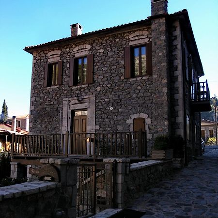Tsarbou Guesthouse Стемница Екстериор снимка