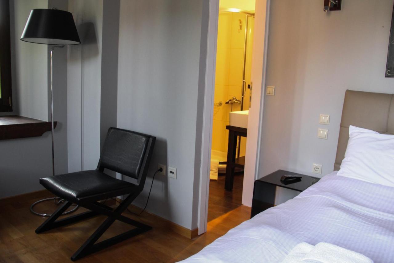 Tsarbou Guesthouse Стемница Екстериор снимка