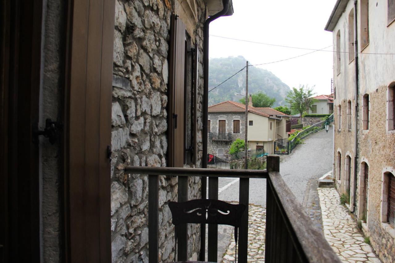 Tsarbou Guesthouse Стемница Екстериор снимка