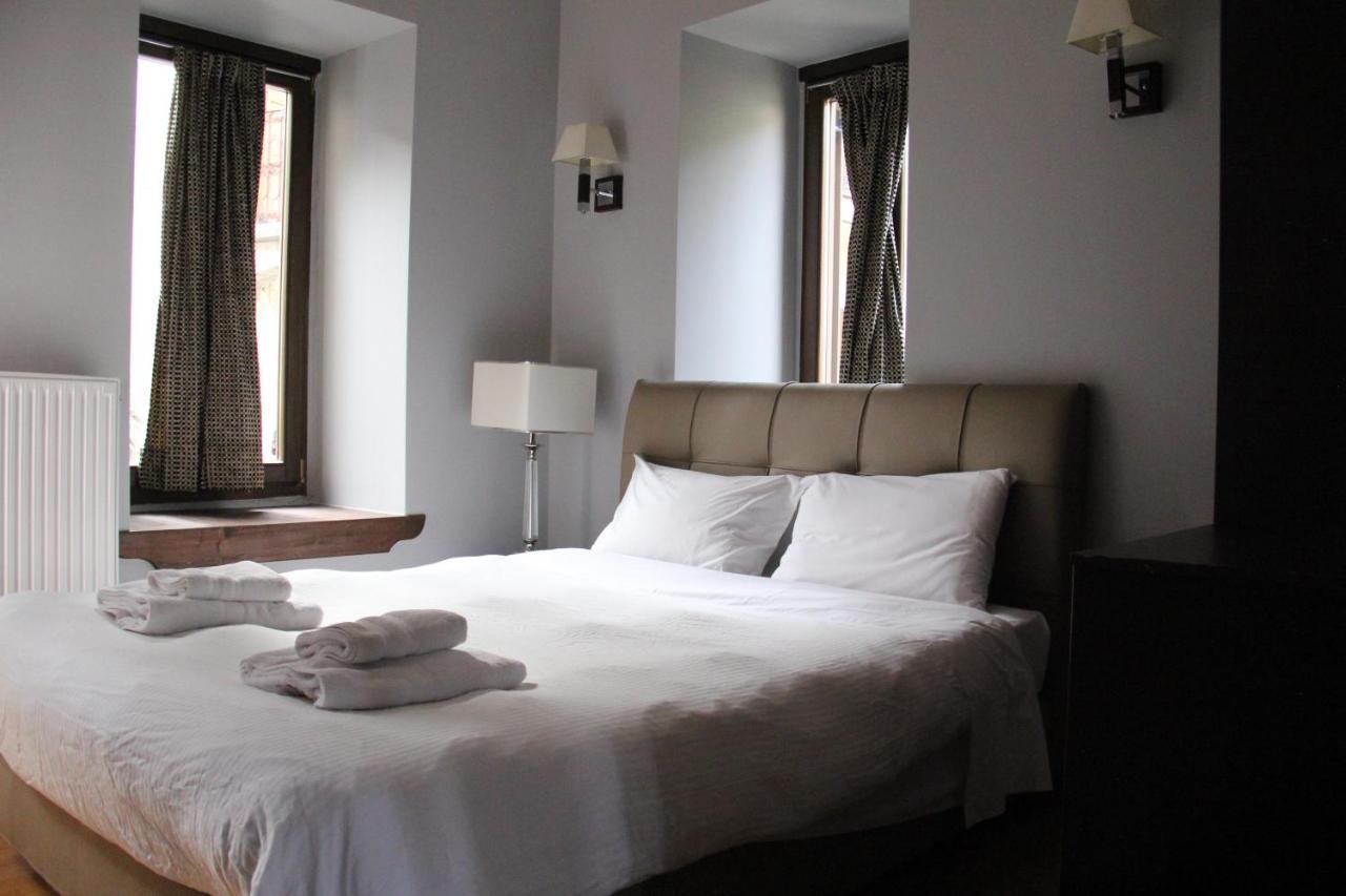 Tsarbou Guesthouse Стемница Екстериор снимка