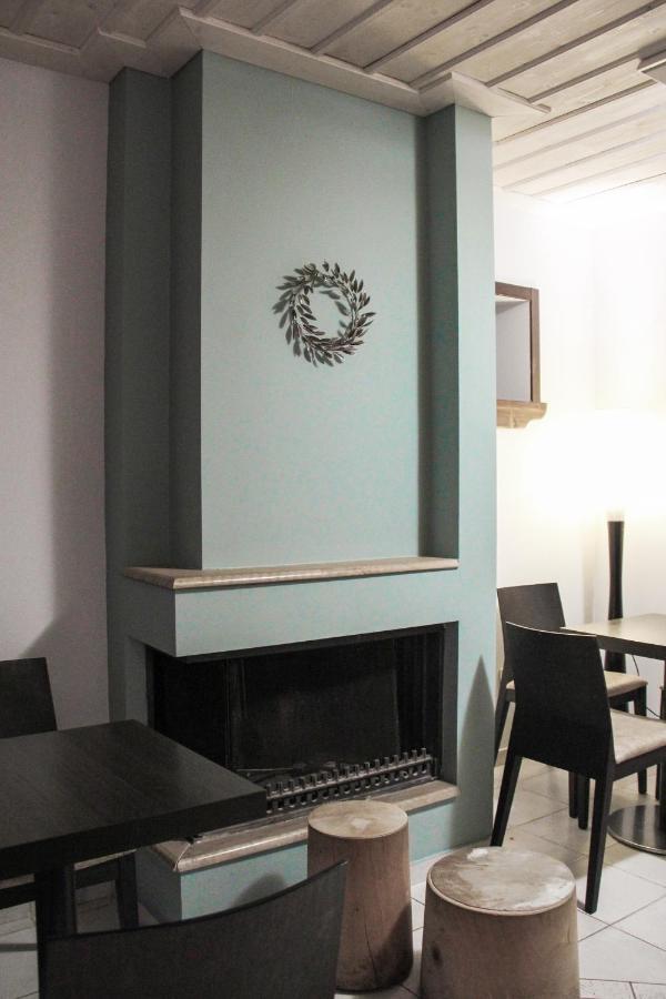 Tsarbou Guesthouse Стемница Екстериор снимка