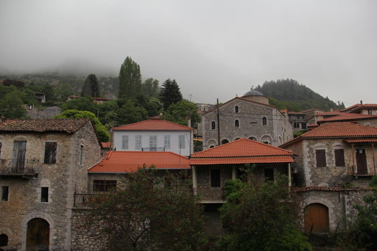 Tsarbou Guesthouse Стемница Екстериор снимка