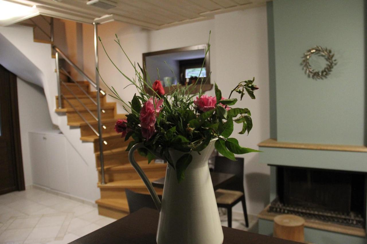 Tsarbou Guesthouse Стемница Екстериор снимка