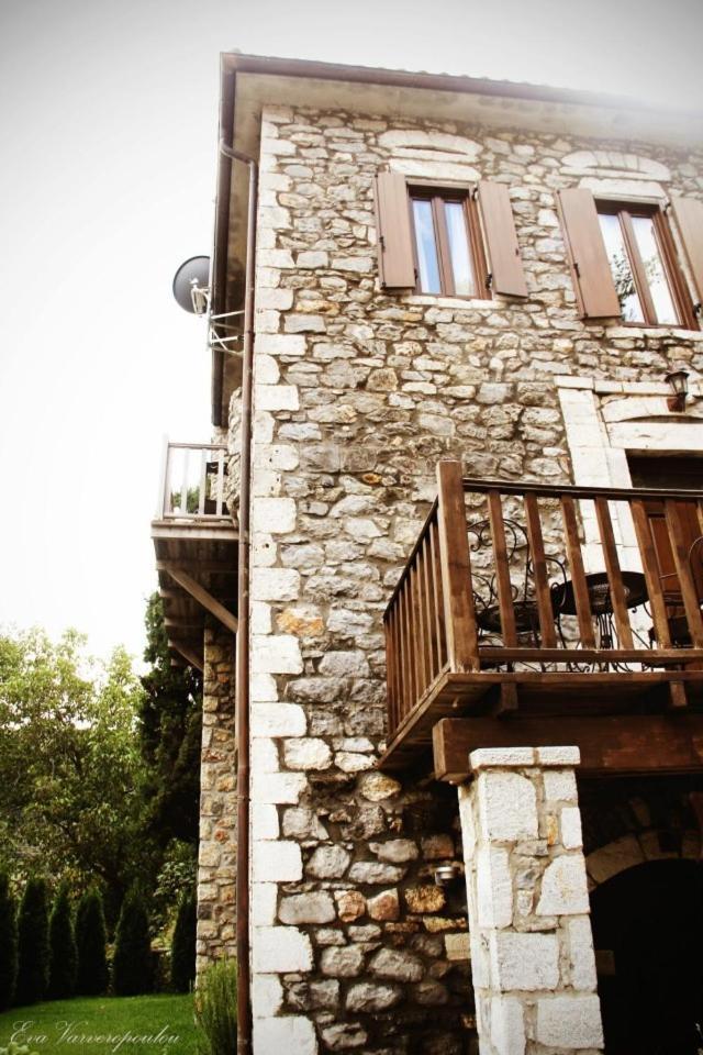 Tsarbou Guesthouse Стемница Екстериор снимка